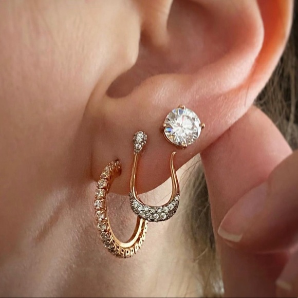 Crescent Hoop Earrings | 18K Gold Plated & Zircon Craftsmanship | Tiny Earrings - Picture 2 of 10